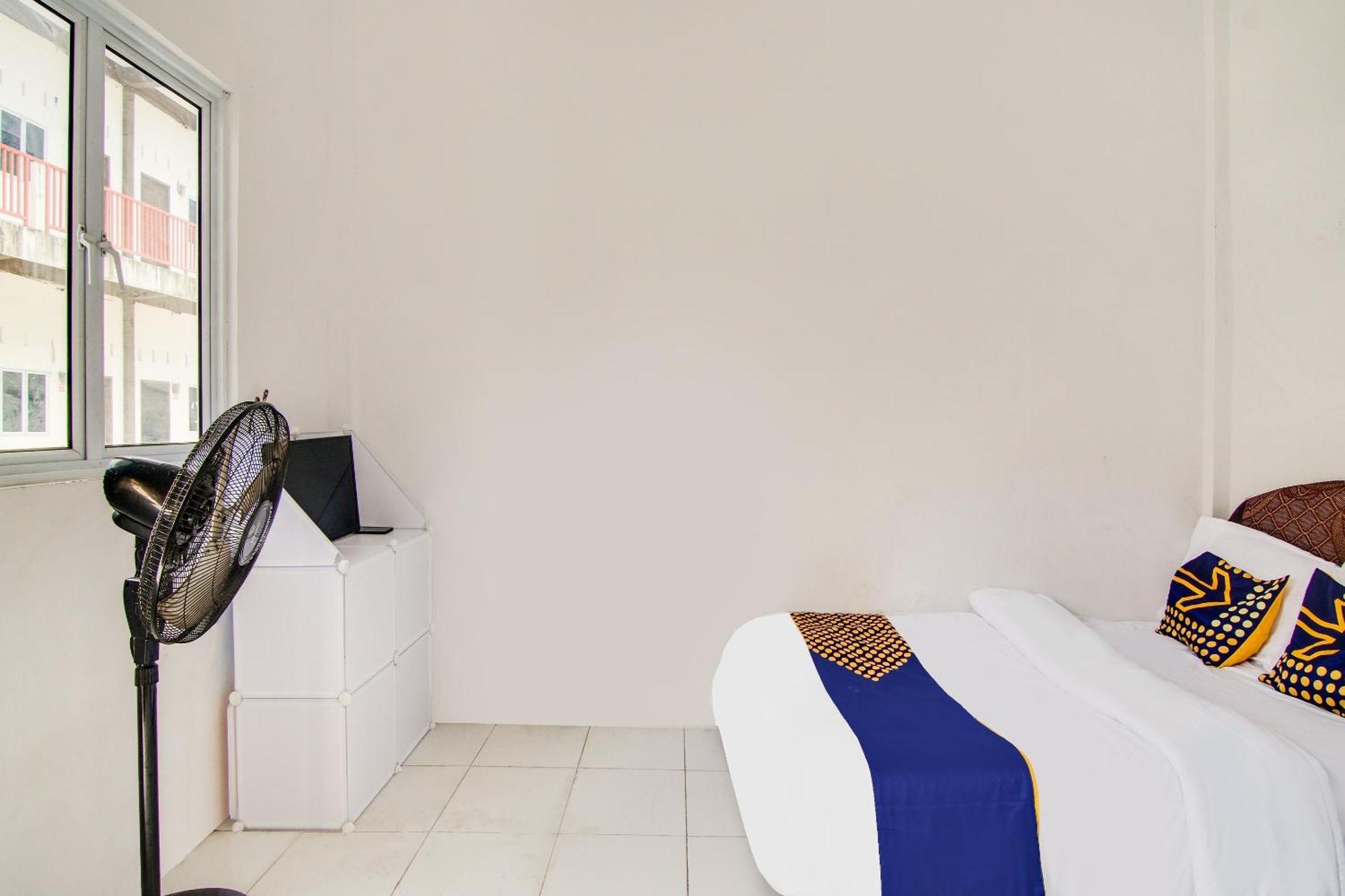 Spot On 91858 Raja Homestay Syariah Pekanbaru Esterno foto